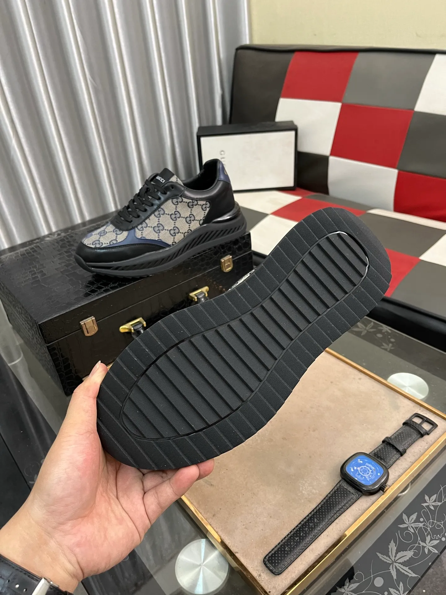 Men's shoes 💰458⌚️⌚️[GUCCI] The latest trendy men's casual shoes, the fabric is made of embossed cowhide imported from Italy, comfortable sheepskin lining + feet, the original outsole is wear-resistant and non-slip, high-level version, size: 38-444️⃣Colors available